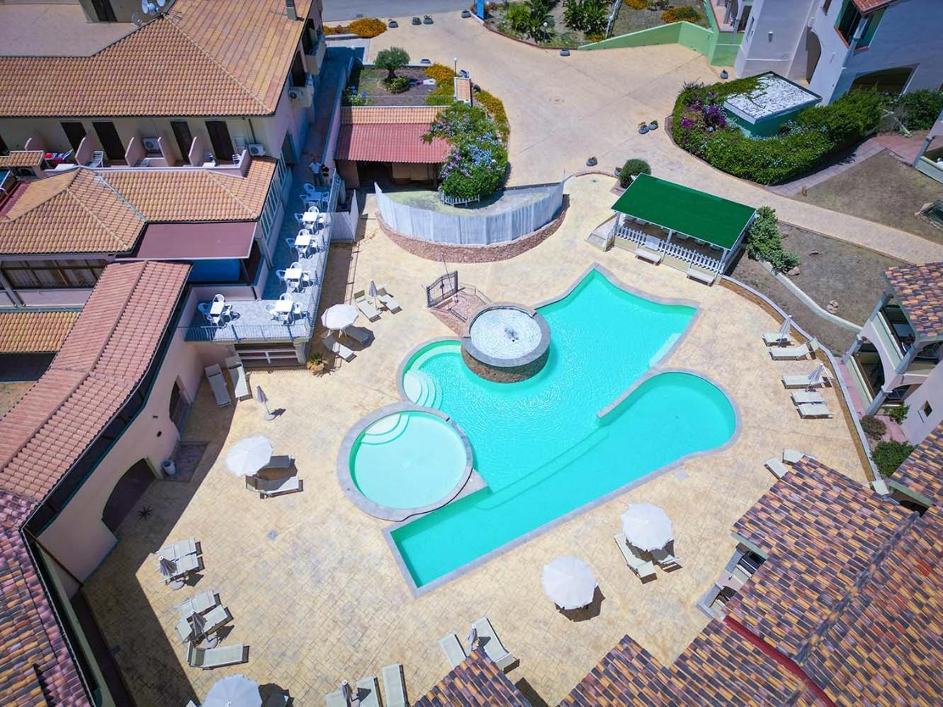 Mimose Village Szálloda 4*